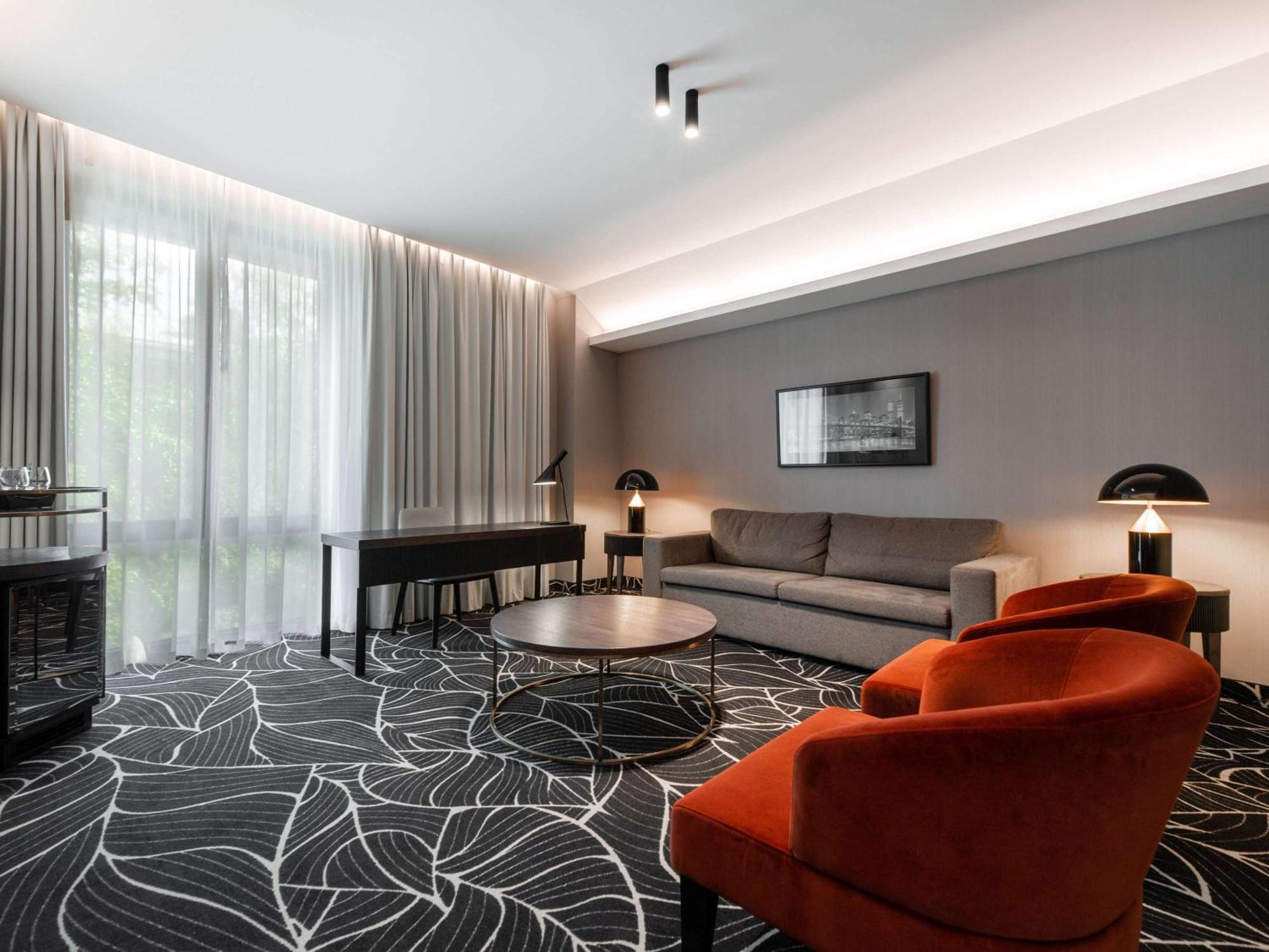 Movenpick Hotel Таллінн Екстер'єр фото