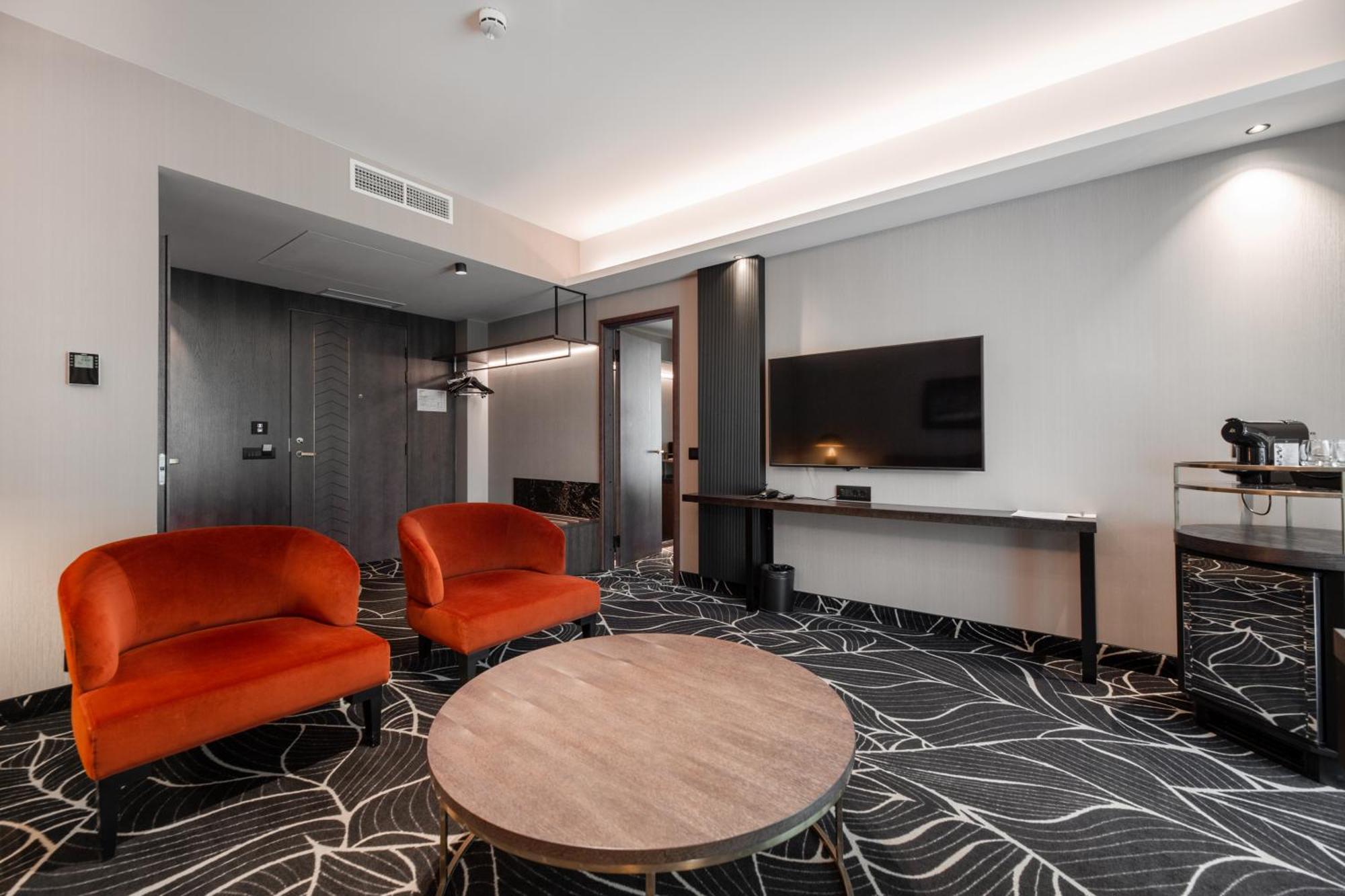 Movenpick Hotel Таллінн Екстер'єр фото